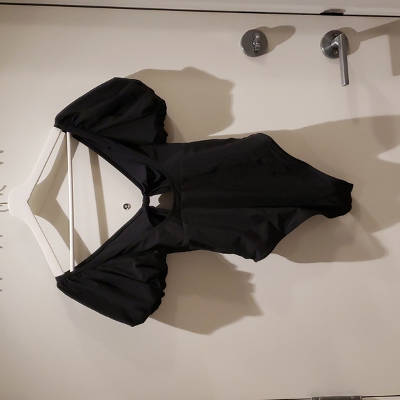 NWOT Puff Sleeve Swimsuit - L - Picture 4 of 6